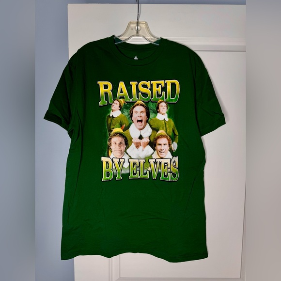 🍓6/$15🍓 NWT Elf Tshirt - Picture 3 of 3